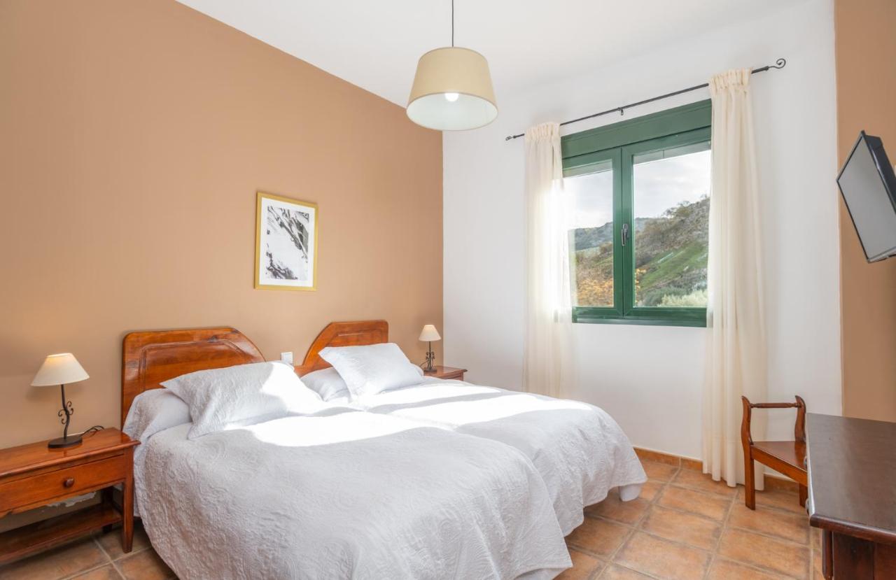 Hotel Rural El Castillejo Cuevas del Becerro Extérieur photo